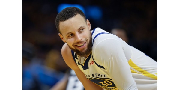 ¿Qué jugadores de baloncesto mayores de 30 años han hecho realidad la idea de un hombre, un equipo?